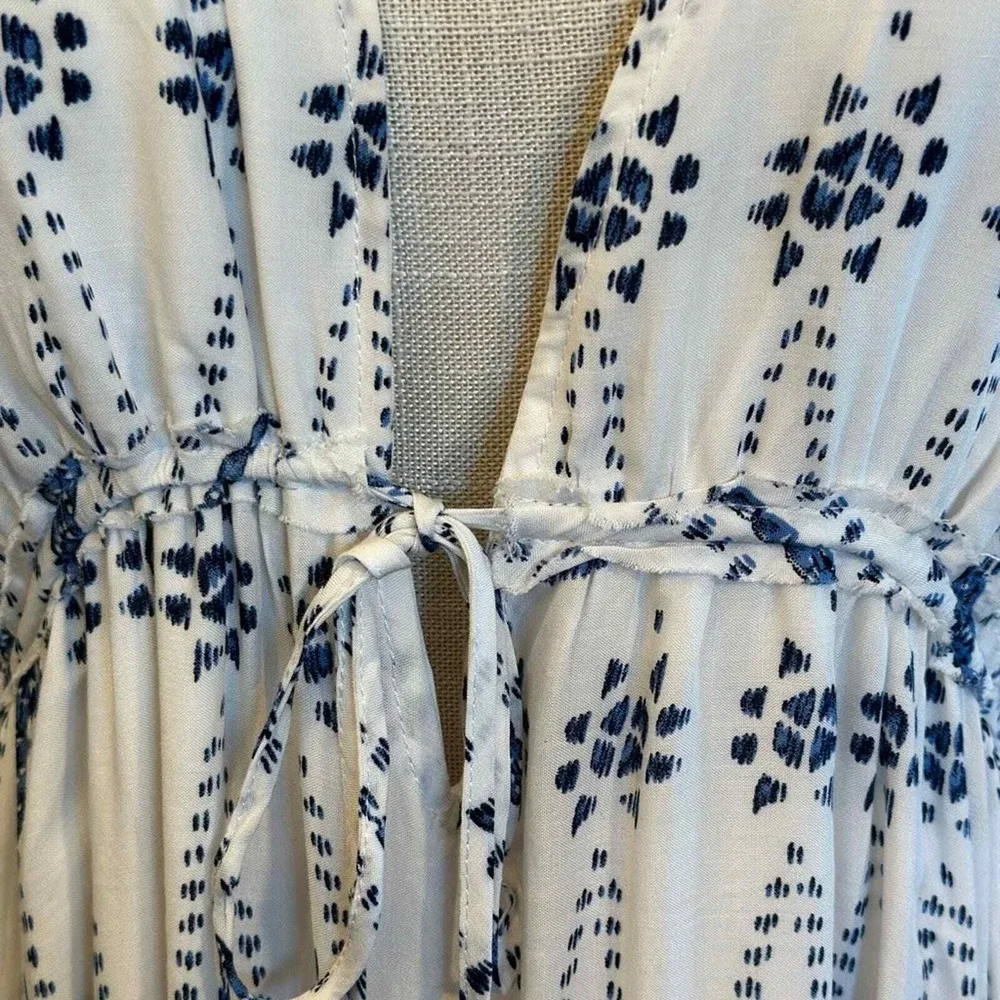 Hommage White Blue Print Maxi Dress V Neck Tie Waist‎ Sleeveless  Resortwear